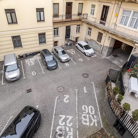 Royal On Lysenka 5 * Lviv