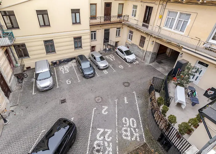 Royal On Lysenka 5 * Lviv